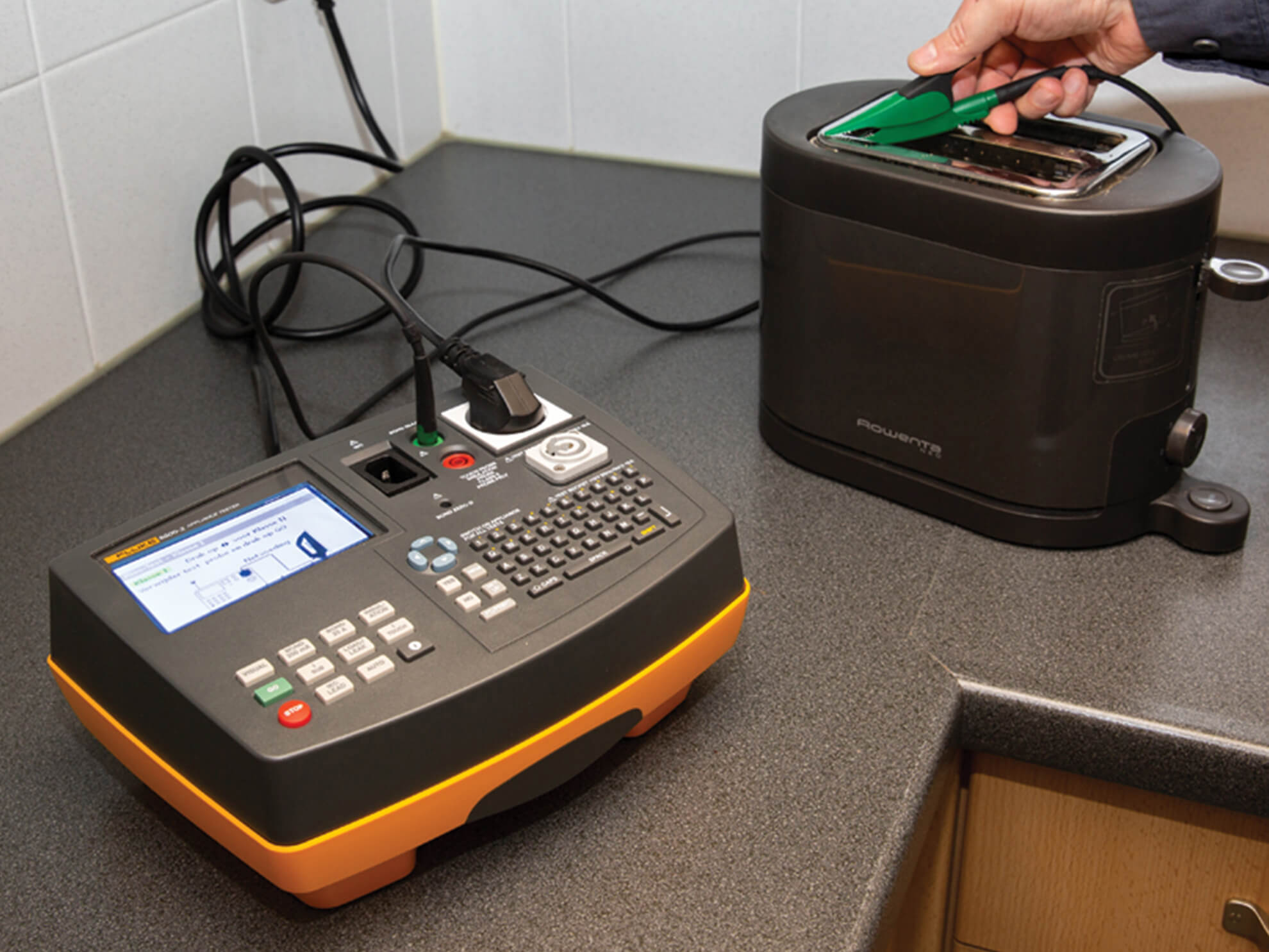 Welke apparaten dien je te keuren met een NEN 3140 apparatentester?